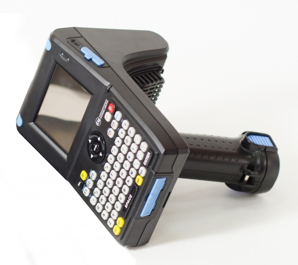 Ручной UHF считыватель CSL CS101